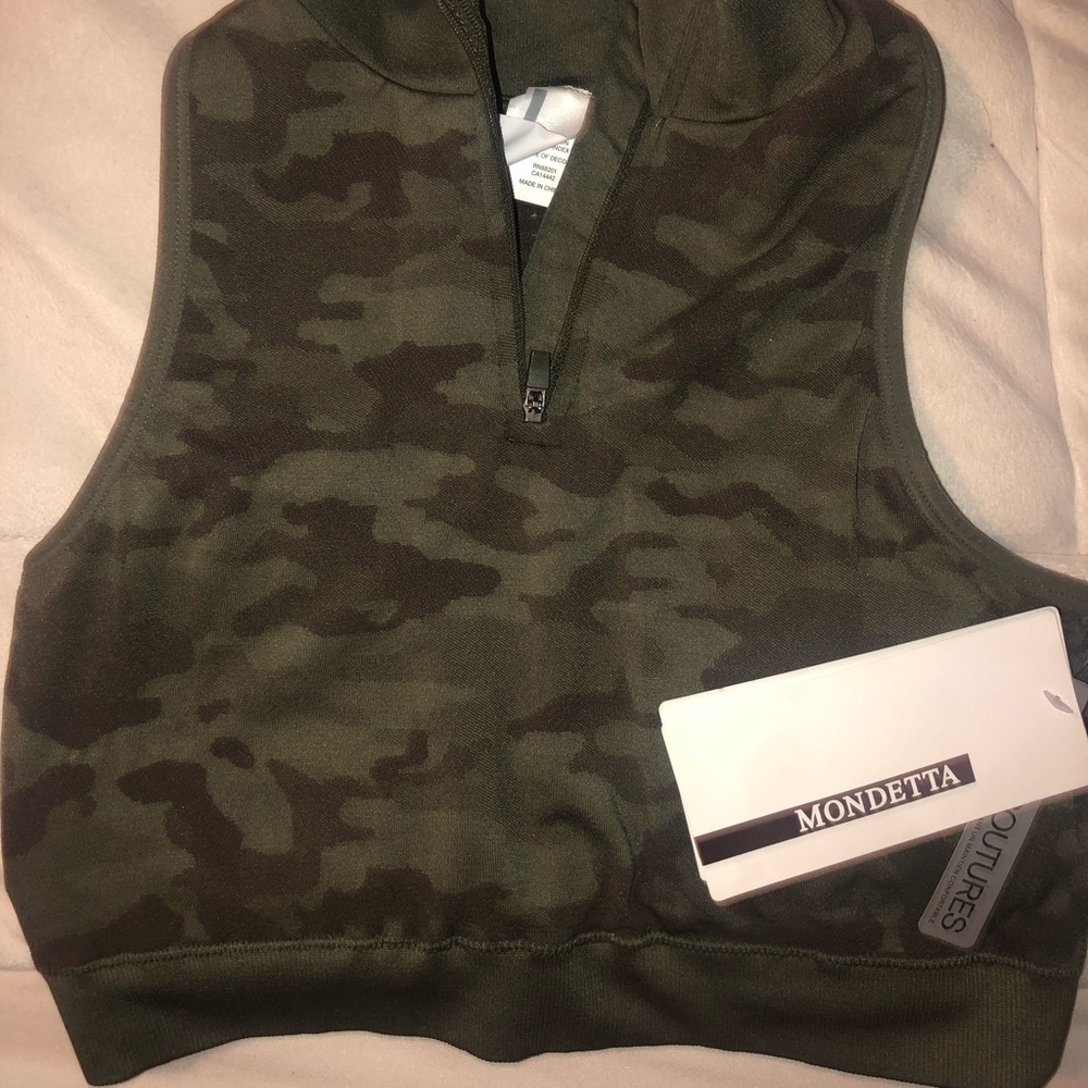 Crop top